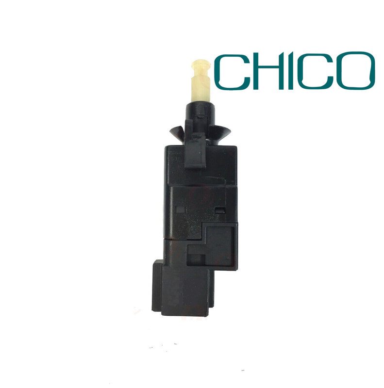 메르세데스 벤츠 제동등은 0015452009를 바꿉니다